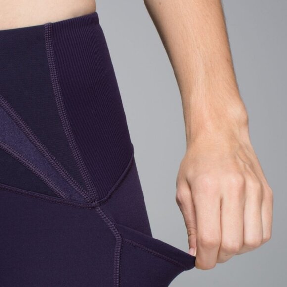 Lululemon Exquisite pant black grape - Picture 4 of 14